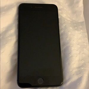 iPhone 8+ (8 plus) 64GB